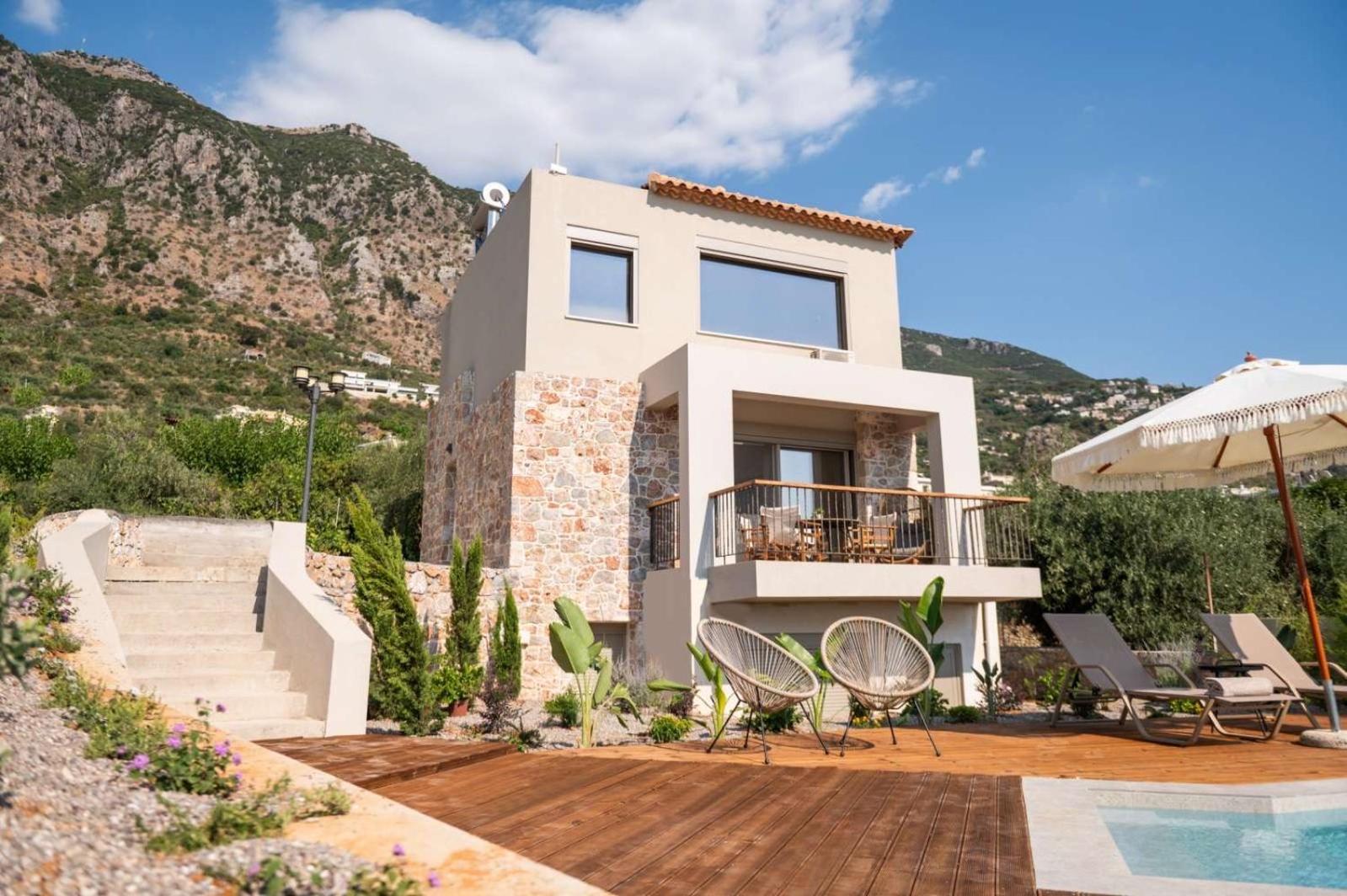 Petradi Suites Calamata Exterior foto