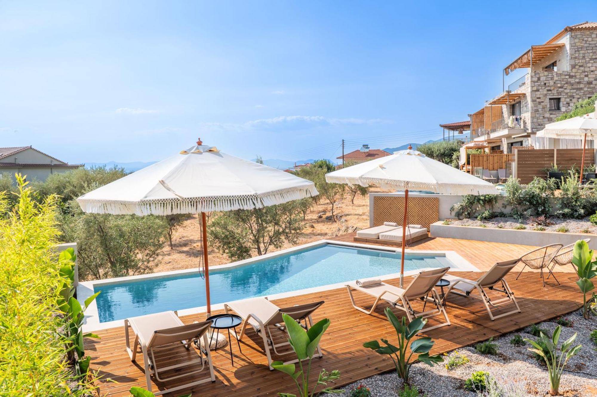 Petradi Suites Calamata Exterior foto